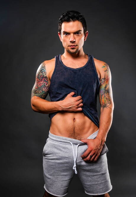 Two american guys hunk Dakota Payne and mature bear Beau Butler posing naked and showing butt at pool