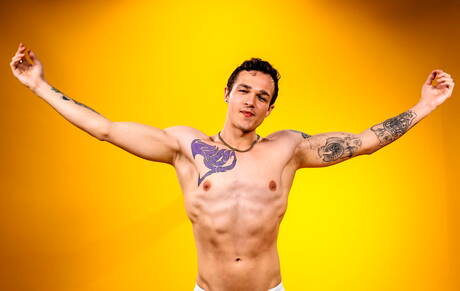 Famous americans, twink Jayden Marcos and hunk Damien Cruz fuck after blowjob at the pool