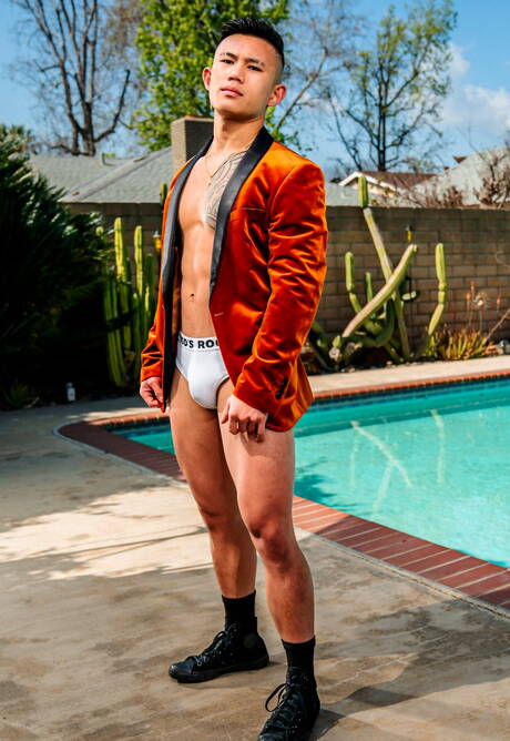 Famous americans, twink Jayden Marcos and hunk Damien Cruz fuck after blowjob at the pool