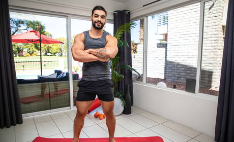 American well-built Arad Winwin and brazilian strongman Alam Wernik fuck after blowjob