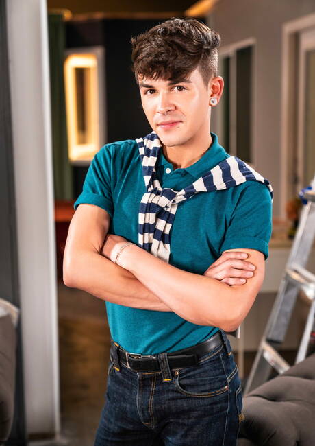 Le pornostar americane Andy Taylor e Deangelo Jackson si scopano dopo un pompino interrazziale