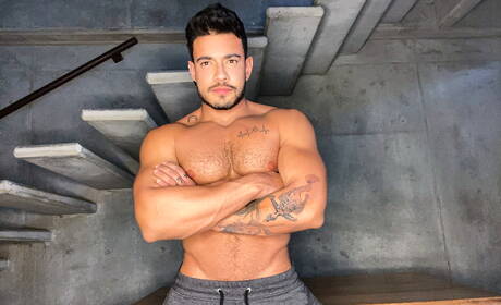 Der attraktive Junge Daniel Montoya und der attraktive Junge Alejo Ospina haben guten Analsex