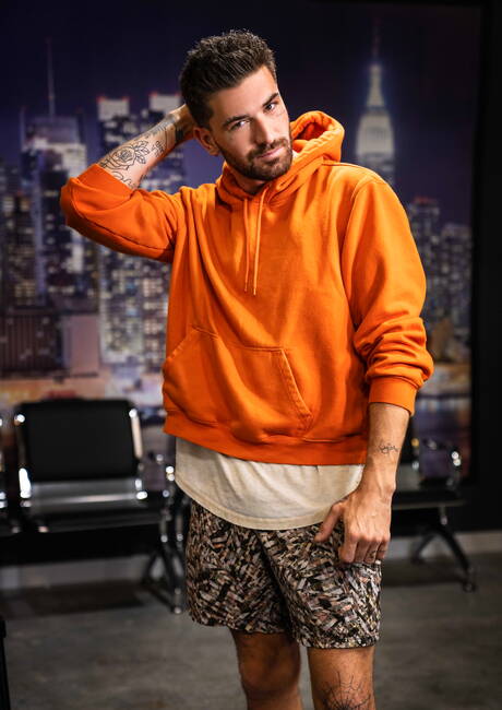 British beefcake Michael Boston and french beefcake Chris Damned have a good anal sex