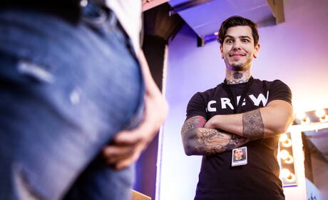 Il duro Dex Parker e il ragazzo canadese Marco Bianchi in una bollente azione di sesso anale