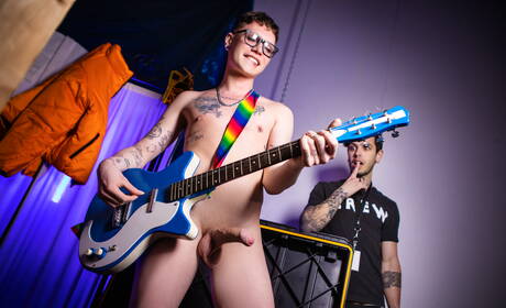 Men.com: Tough guy Dex Parker and canadian twink Marco Bianchi in hot ass fuck action