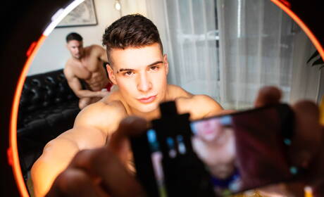 加拿大健美運動員 Skyy Knox 和加拿大健美運動員 Malik Delgaty 做愛