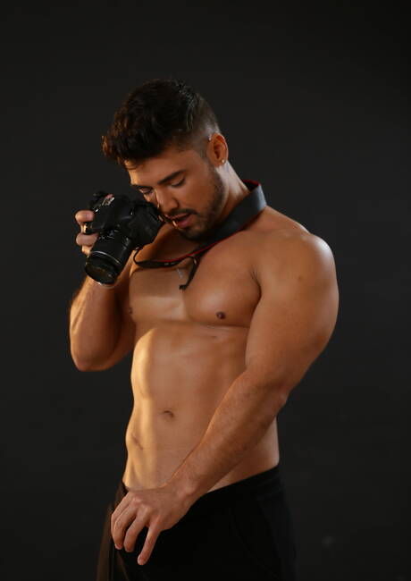 Der spanische Muskelprotz Diego Reyes und der spanische Muskelprotz Dann Grey beim heißen Analsex