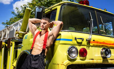 Men.com: Sexy guys Skyy Knox, William Seed and Malik Delgaty have a hot 3some sex outdoor