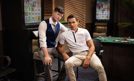 Puerto rican beefcake Ashton Summers and american hunk Finn Harding have a hot couple scene