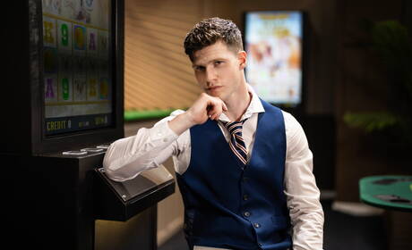 Puerto rican beefcake Ashton Summers and american hunk Finn Harding have a hot couple scene