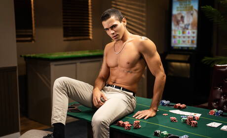 Puerto rican beefcake Ashton Summers and american hunk Finn Harding have a hot couple scene