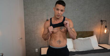 Der nette amerikanische Superhengst Roman Todd und der kräftige Nic Sahara haben guten Analsex