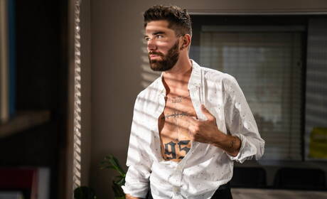 American young dude Joey Mills and french hunk Chris Damned fuck ass after sucking dick