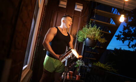 ウィリアム・シード、エース・クイン、マリク・デルガティが屋外でフェラしたりファックしたりしている