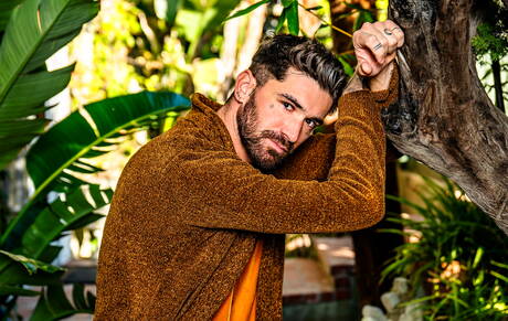 Asian tough guy Luke Truong and french stud Chris Damned fuck ass after blowjob outside