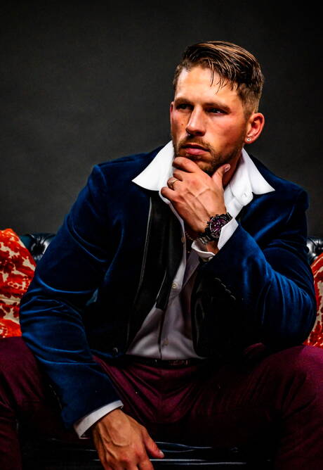 Hot american boys muscular Dakota Payne and beefcake Roman Todd have a good anal sex outdoor