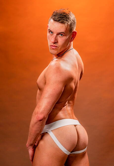 Two american boys muscular Ty Santana and bodybuilder Shane Cook in interracial love outdoor