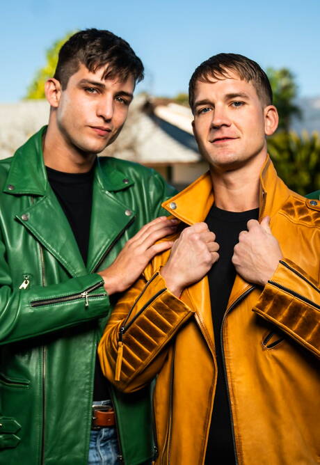 Two american boys superstud Brandon Anderson and hunky guy Elliot Finn fuck after dick sucking at the pool