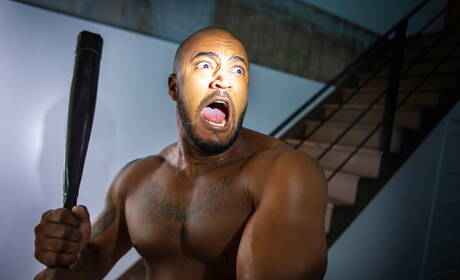 加拿大硬漢Skyy Knox和黑人帥哥Jason Vario進行熱跨種族屁股性交