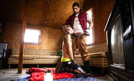 Il forte toro canadese Ryan Bones e Charly Willinsky in un