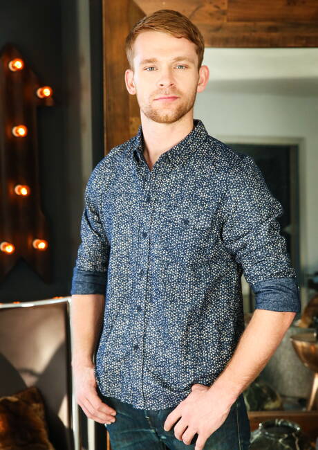 Men: Two american dudes husky guy Sean Zevran and hunk Calhoun Sawyer have a hot couple sex