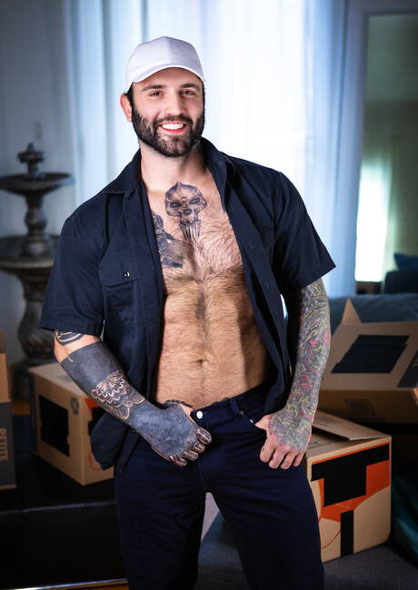 Der junge Amerikaner Theo Brady und der reife kanadische Bär Markus Kage haben guten Sex