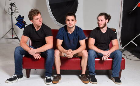 Sexy Johnny Rapid, Skyler Dee and Luke Roman make a love