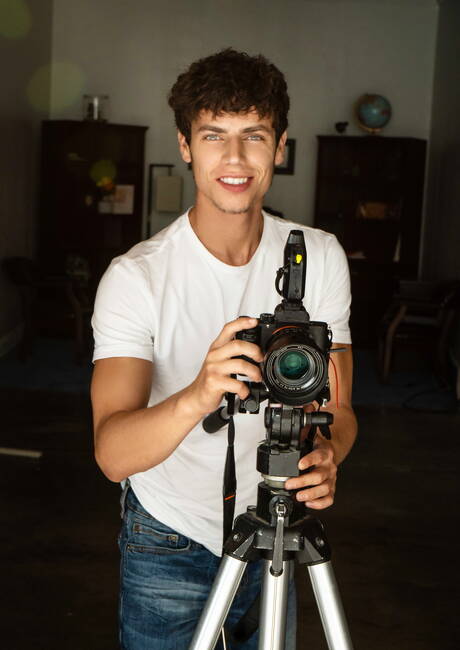 Men: Romanian tough guy Kaleb Stryker and american hot twink Alex Meyer in hot ass fuck action