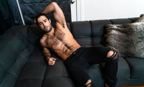 Latino husky guy Diego Sans and latin beefy Nic Sahara fuck after dick sucking