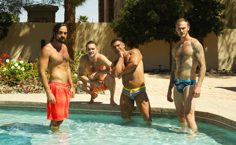 Johnny Rapid, Mason Lear, Draven Navarro, Christian Wilde, Colby Jansen w orgii gangbang