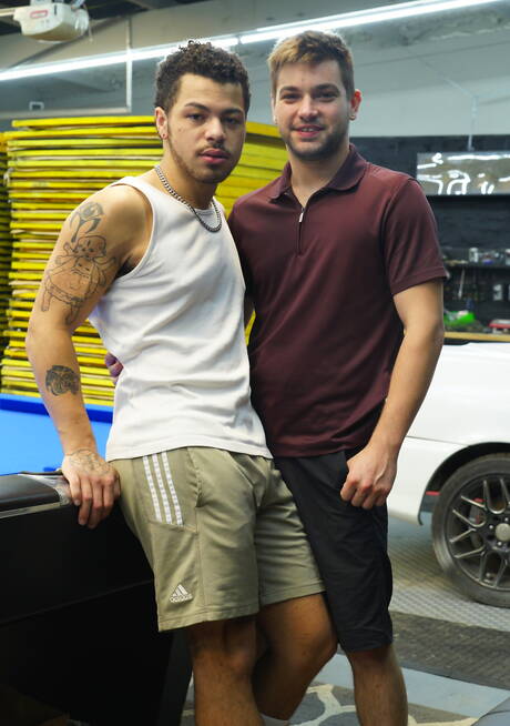 Il muscoloso Johnny Rapid e l