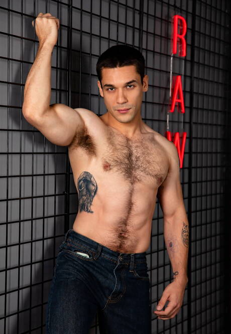 Next Door Studios: Nice american buddies otter Andrew Miller and pretty boy Cody Viper in hot homosexual scene