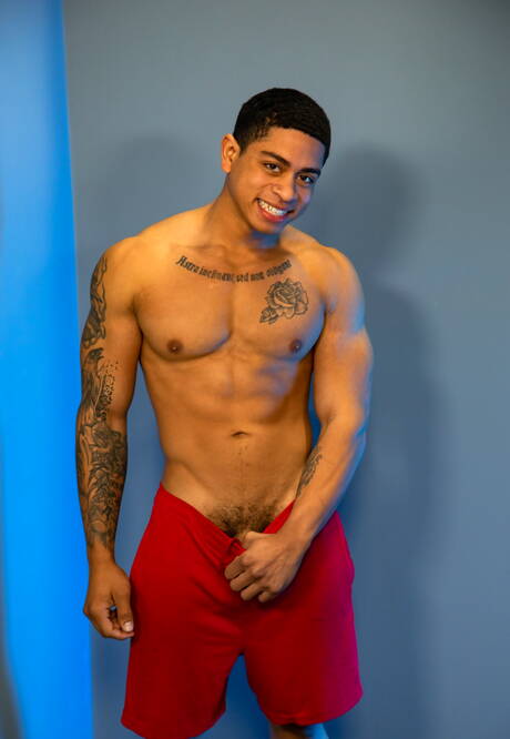 Next Door Studios: Nice american guys superstud Roman Todd and superstud Leon King in hot homosexual scene