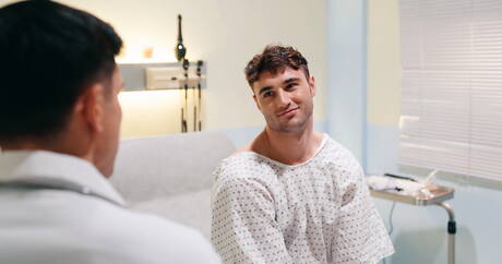 Lo stallone britannico Michael Boston e la muscolosa americana Dakota Payne in una bollente scopata anale con fisting