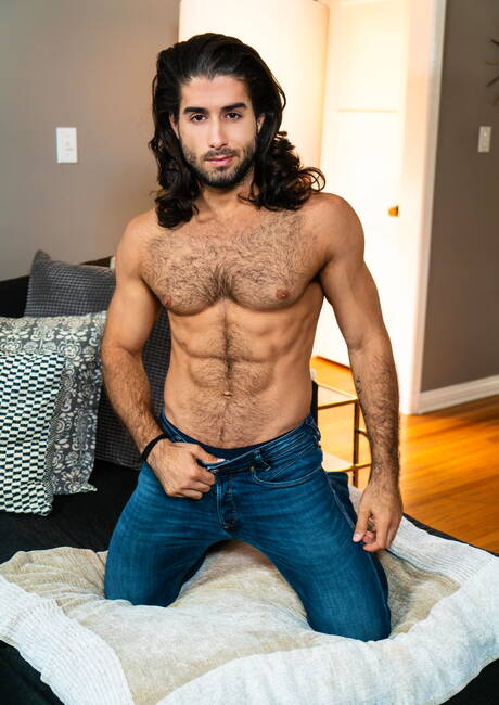 Men.com: American beefy Jay Tee and brazilian beefcake Diego Sans fuck ass after blowjob