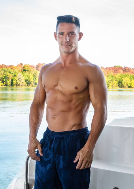 Los simpáticos chicos estadounidenses husky Dante Colle y el cachas Jax Thirio tienen un buen sexo anal al aire libre