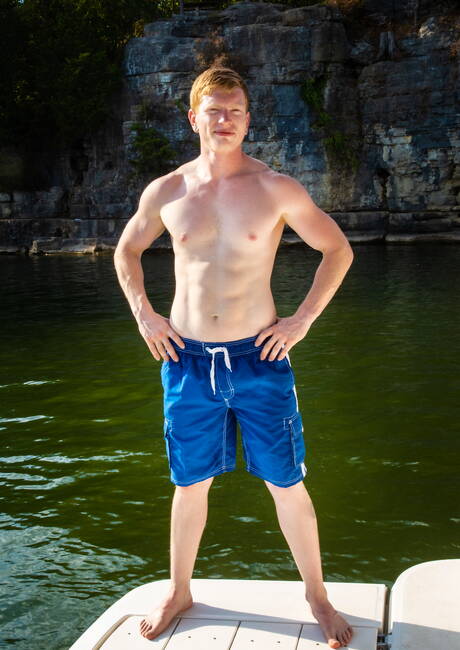 Le beau gosse Xavier Cox et l