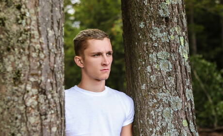 Die fiesen Jungs Kurtis Wolfe, Matthew Camp und Theo Brady haben sich im Freien gegenseitig geknallt