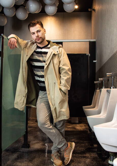 Der britische harte Kerl Michael Boston und der harte Kerl Igor Romani haben miteinander gevögelt