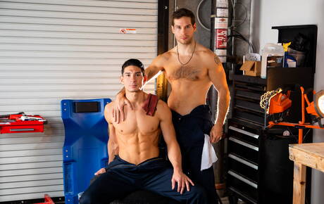 Die netten amerikanischen Kumpels David Skylar und Superhengst Jim Fit haben heißen Sex