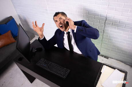 Canadian beefy Bo Sinn and american hunk Rocky Vallarta sucking and screwing each other