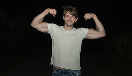 Il bellissimo ragazzo Kyle Polaski e l