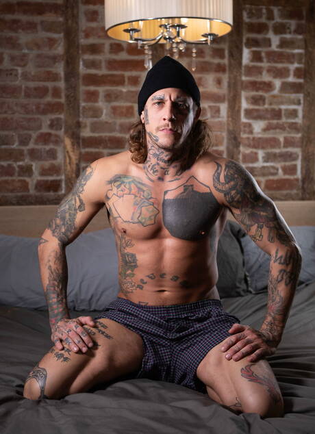 Canadian superstud Bo Sinn and latin muscular Ashton Summers in hot homosexual action