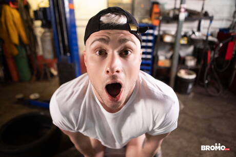 Bromo: Strongman Aiden Jacobs and stud Zach Damien in hot ass fuck action