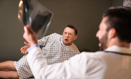 Los famosos estadounidenses Pierce Paris y Scott DeMarco en una follada de culo caliente