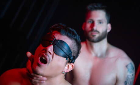 Men: Canadian hunk Logan Styles and american hunky guy Rocky Vallarta fuck after blowjob