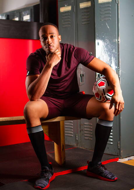 Der kanadische Schönling William Seed und der schwarze, gut gebaute Trent King haben heißen interracial Analsex