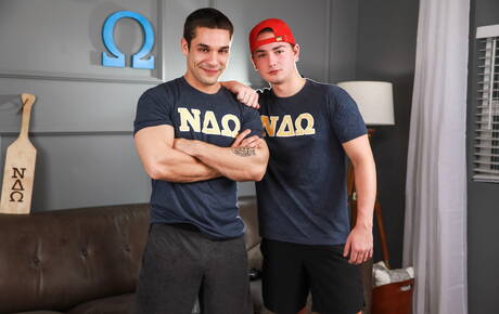 Sexy americans, tough guy Masyn Thorne and hairy stud Andrew Miller sucking and screwing each other