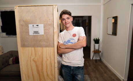 Men.com: Nice american buddies strongman Johnny Donovan and hot twink Troye Dean fuck ass after blowjob