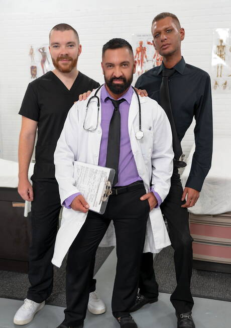 Nasty guys Dominic Pacifico, Wrex Wylde and Nathan Daniels in hot 3some anal sex with fisting